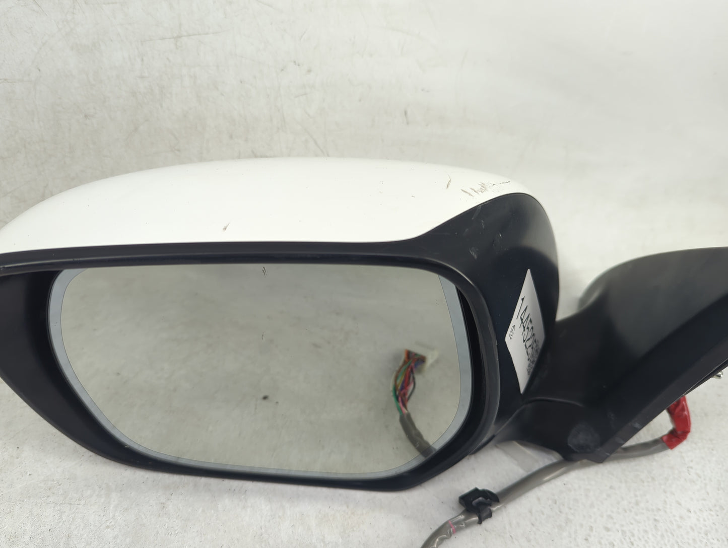 2010-2013 Lexus Gx460 Driver Side View Mirror - Left Door Mirror OEM Used - Oemusedautoparts1.com