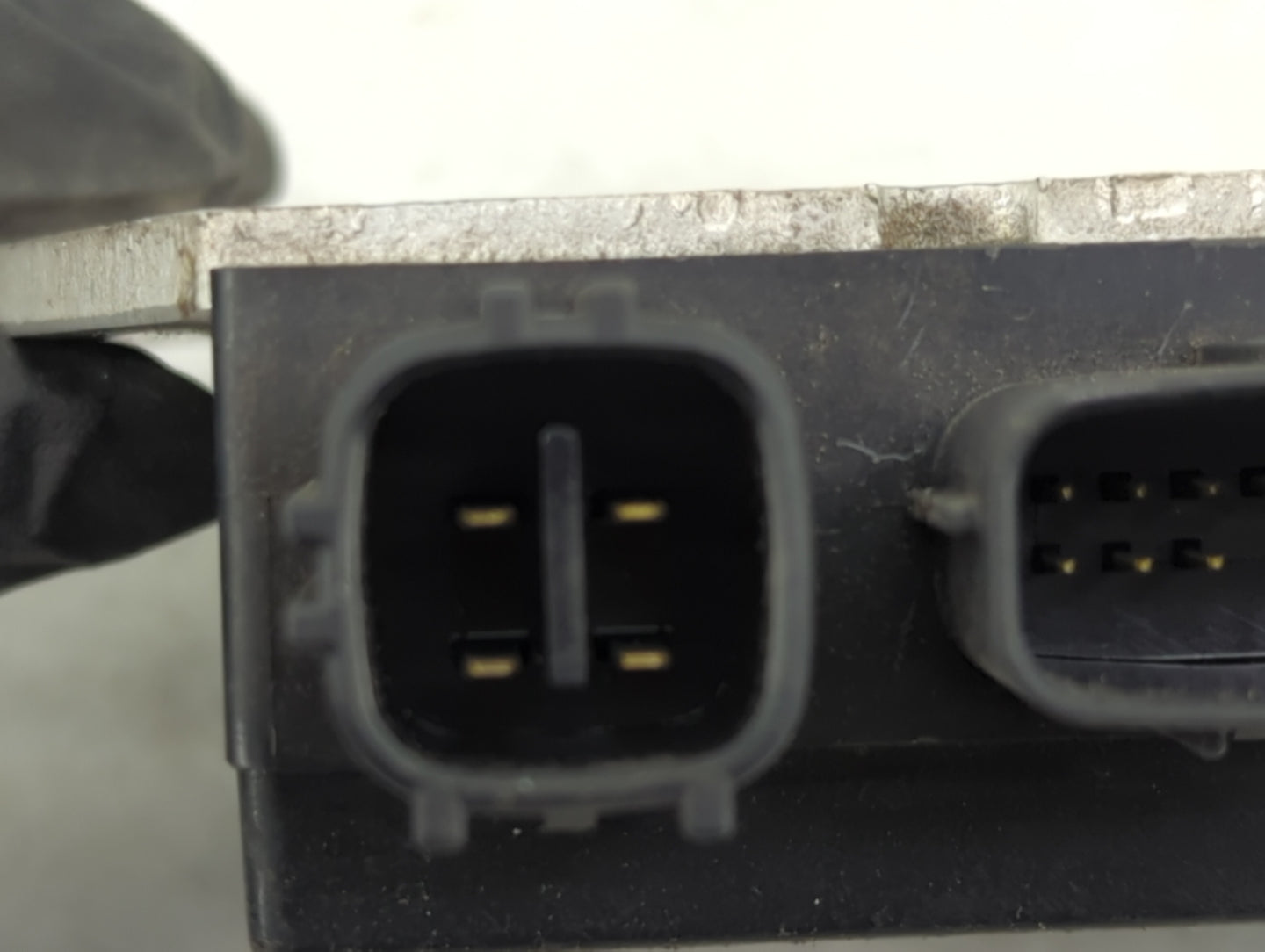 2012 Lexus Is250 Body Control Module Bcm Inner Cabin Fuse Box - Oemusedautoparts1.com