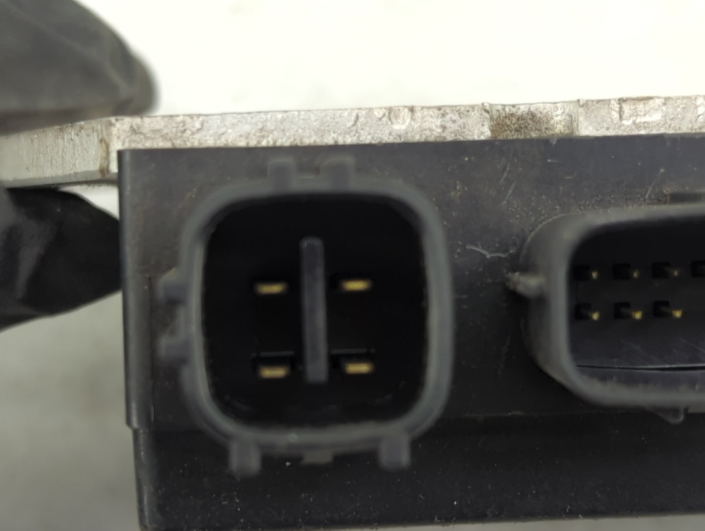 2012 Lexus Is250 Body Control Module Bcm Inner Cabin Fuse Box - Oemusedautoparts1.com