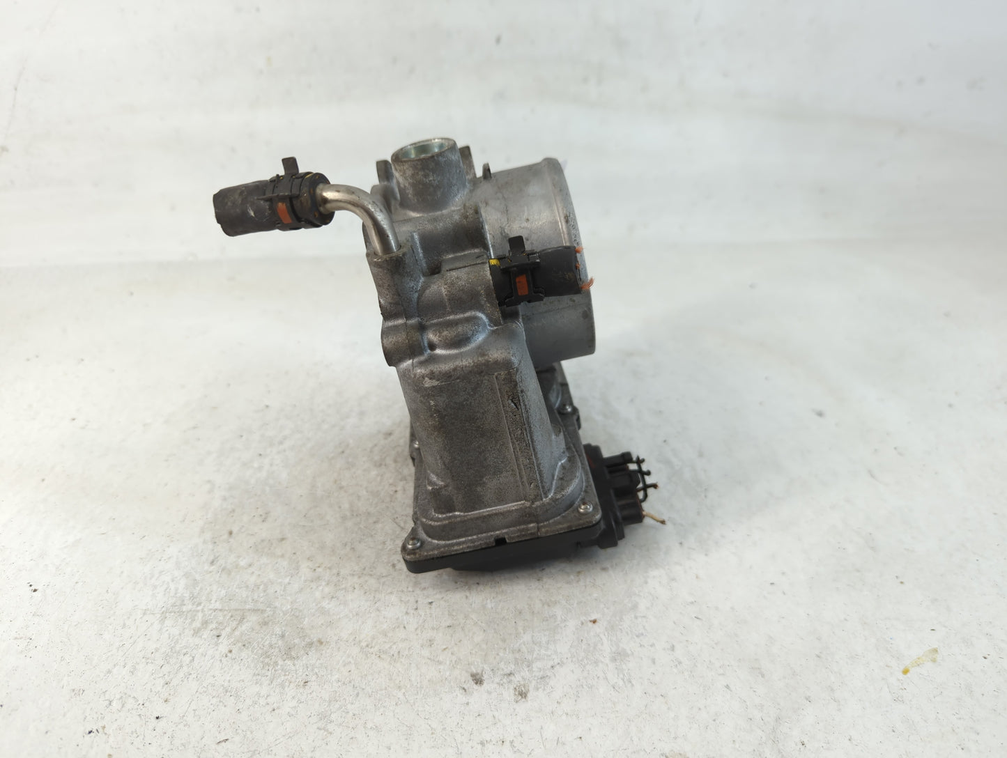 2006-2015 Lexus Is250 Throttle Body P/N:22030-31020 Fits Fits 2006 2007 2008 2009 2010 2011 2012 2013 2014 2015 OEM Used Aut