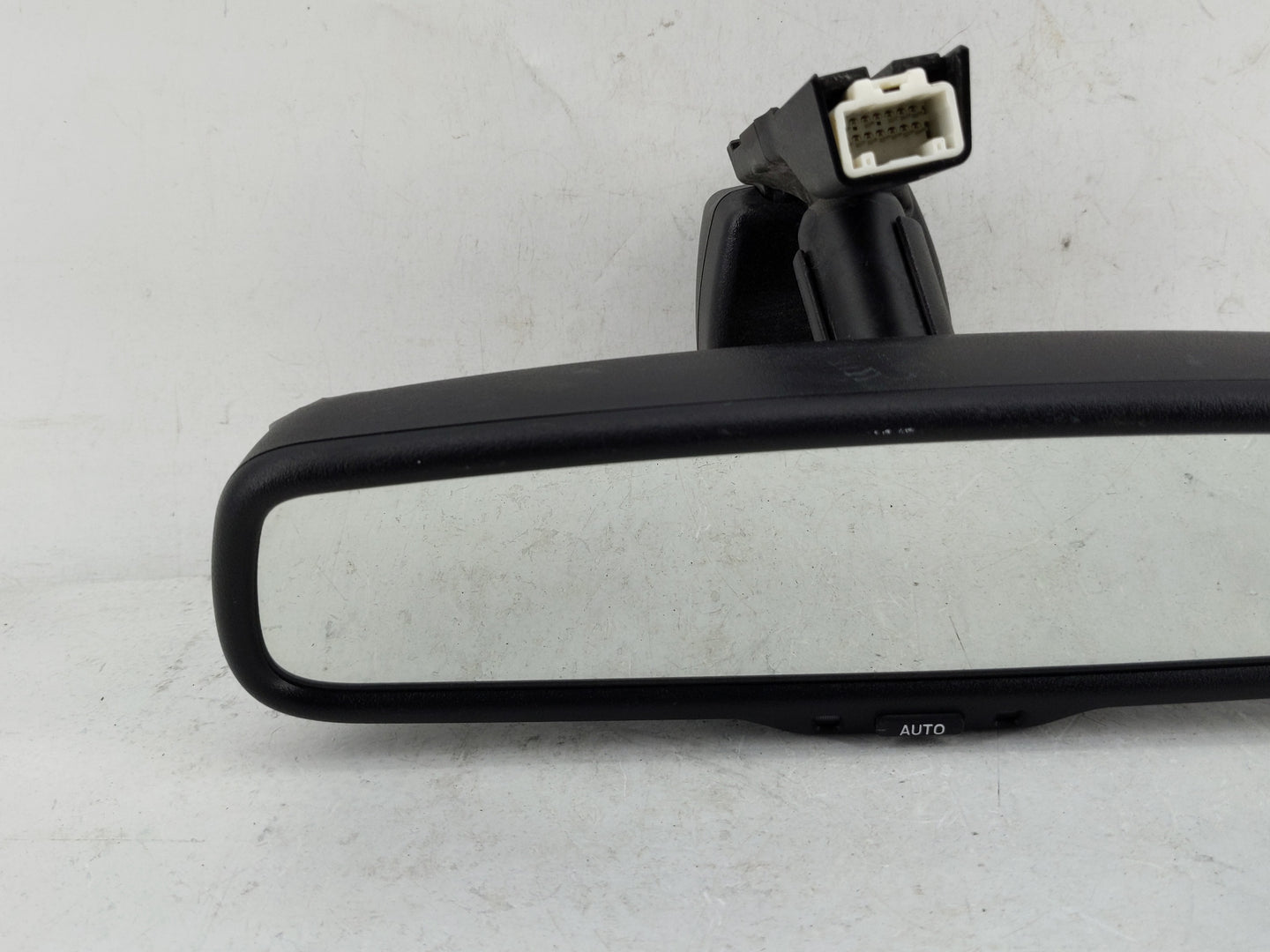 2010-2012 Lexus Rx350 Interior Rear View Mirror Replacement OEM P/N:E11026133 Fits Fits 2010 2011 2012 OEM Used Auto Parts -
