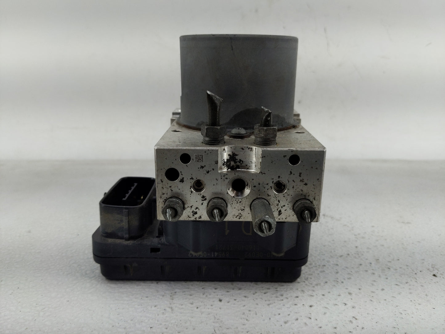 2012 Lexus Rx350 ABS Pump Control Module Replacement P/N:116040-31721 44540-0E092, 89541-0E012 Fits OEM Used Auto Parts - Oe