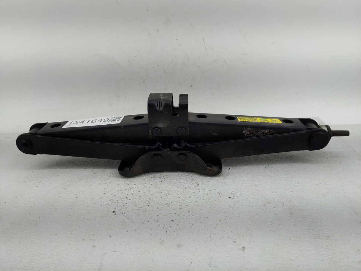 2012 Lexus Rx350 Spare Scissor Car Jack - Oemusedautoparts1.com