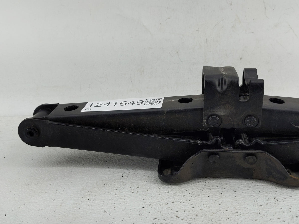 2012 Lexus Rx350 Spare Scissor Car Jack - Oemusedautoparts1.com