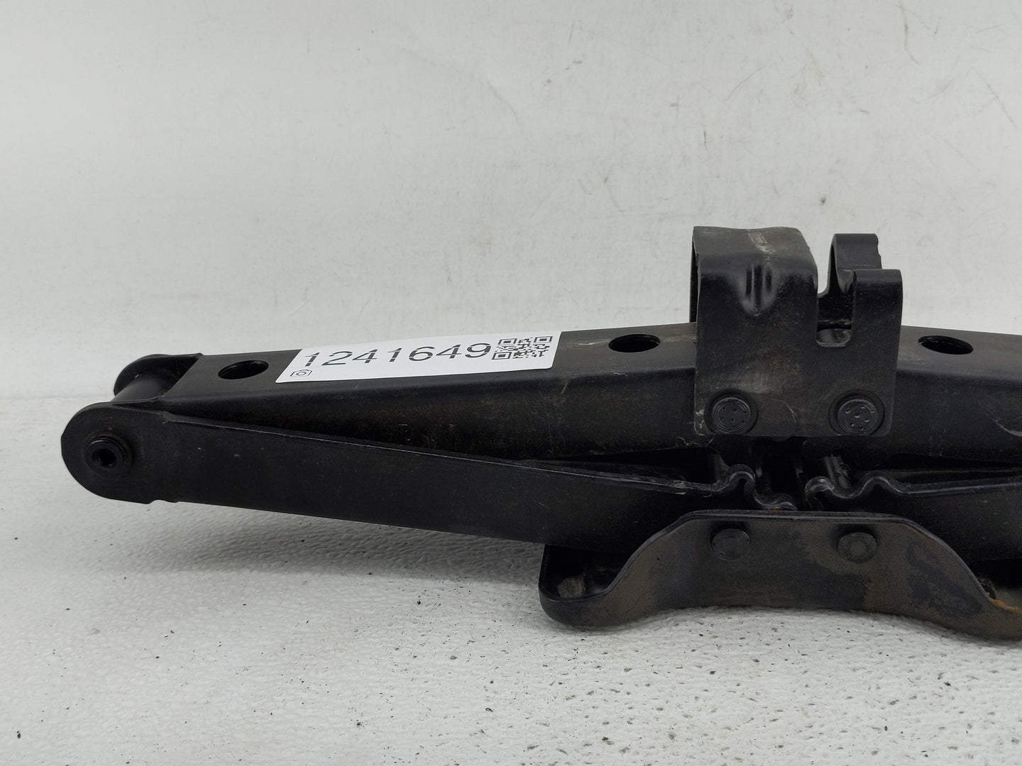 2012 Lexus Rx350 Spare Scissor Car Jack - Oemusedautoparts1.com