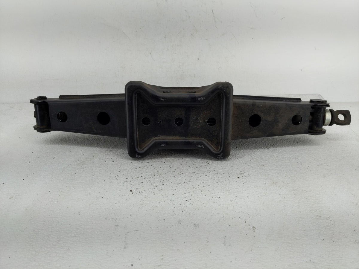 2012 Lexus Rx350 Spare Scissor Car Jack - Oemusedautoparts1.com