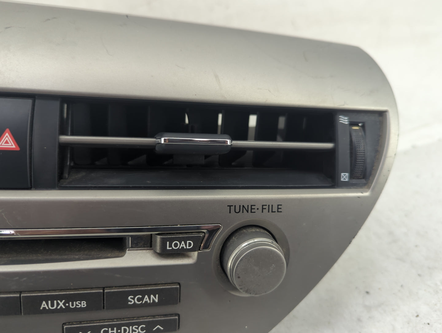 2012 Lexus Rx350 Radio AM FM Cd Player Receiver Replacement P/N:86120-0E530 DEX-G8147 Fits OEM Used Auto Parts - Oemusedauto