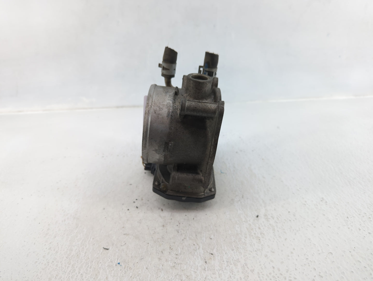 2007-2015 Lexus Rx350 Throttle Body P/N:22030-0P050 Fits OEM Used Auto Parts - Oemusedautoparts1.com