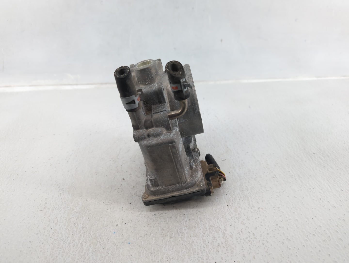 2007-2015 Lexus Rx350 Throttle Body P/N:22030-0P050 Fits OEM Used Auto Parts - Oemusedautoparts1.com