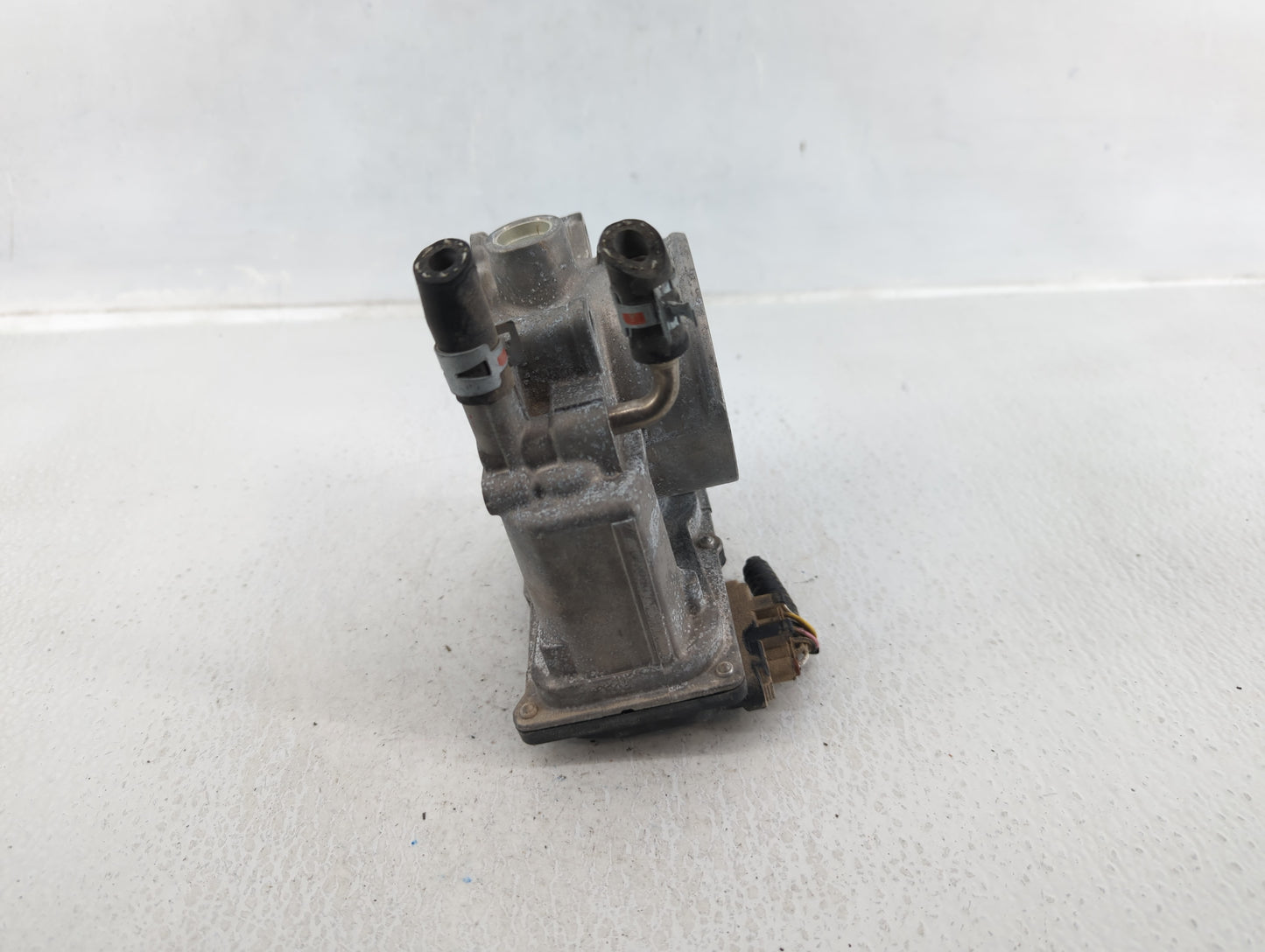 2007-2015 Lexus Rx350 Throttle Body P/N:22030-0P050 Fits OEM Used Auto Parts - Oemusedautoparts1.com