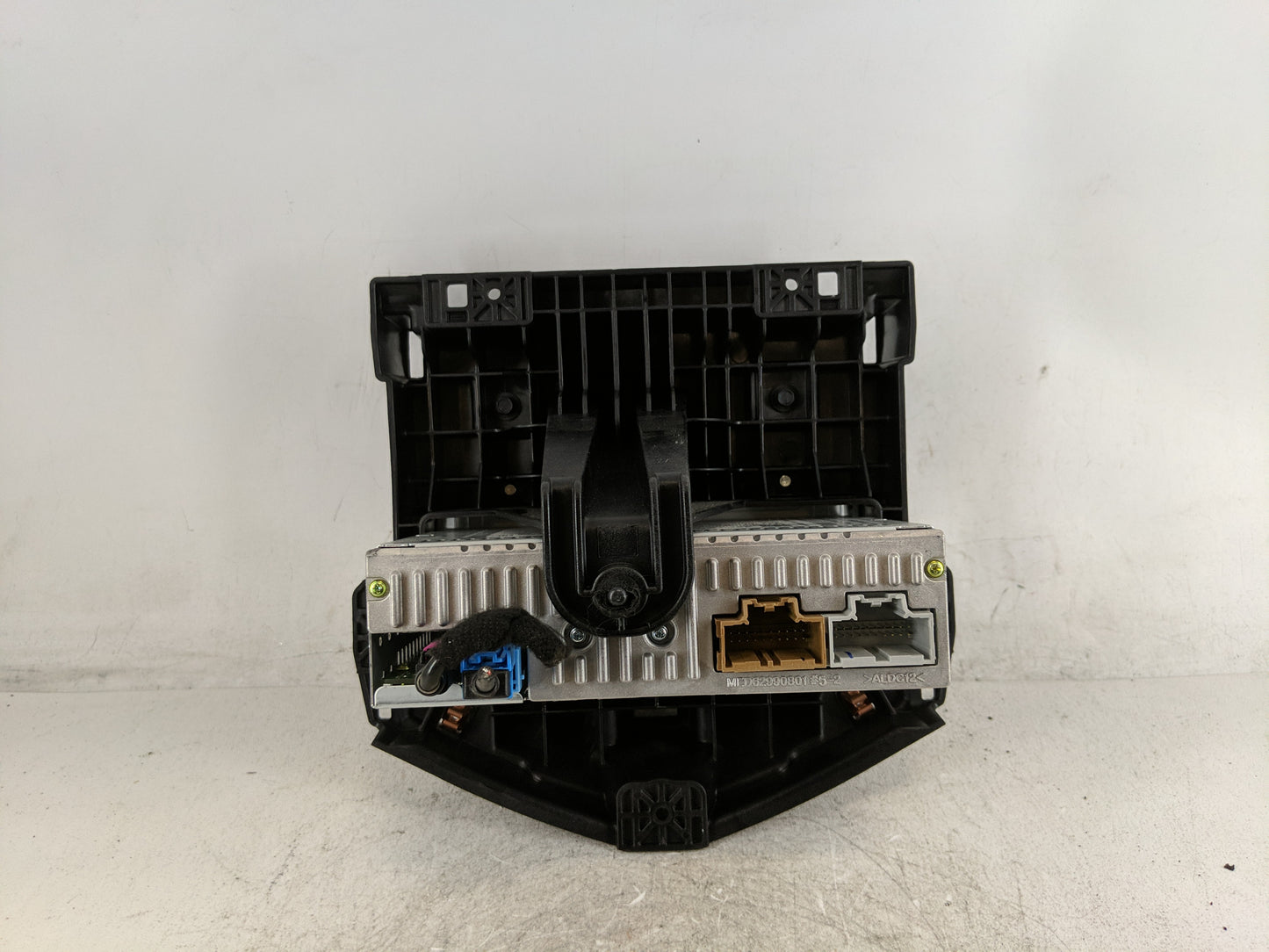 2011-2012 Lincoln Mks Radio AM FM Cd Player Receiver Replacement Fits Fits 2011 2012 OEM Used Auto Parts - Oemusedautoparts1