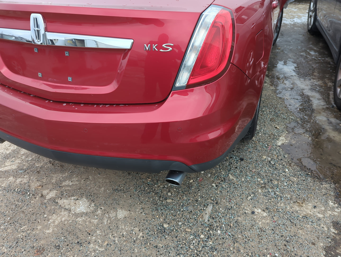 2010-2012 Lincoln Mks Rear Bumper Assembly Oem - Oemusedautoparts1.com