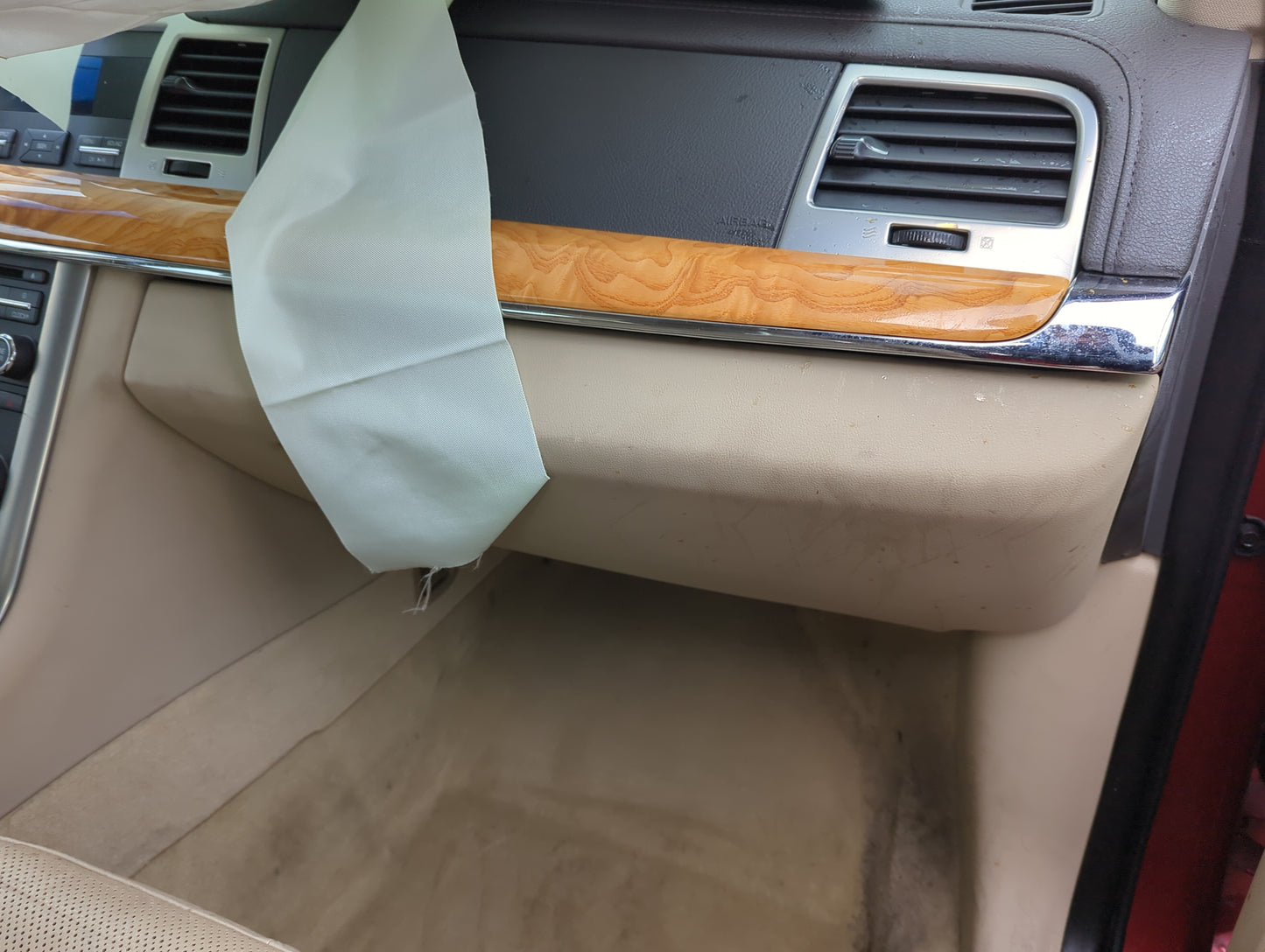 2012 Lincoln Mks Front Right Passenger Interior Door Panel Trim - Oemusedautoparts1.com