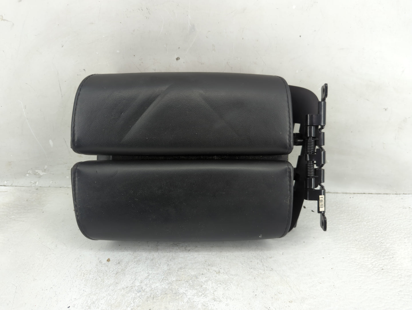 2009-2012 Lincoln Mks Center Console Armrest Cover Lid Fits Fits 2009 2010 2011 2012 OEM Used Auto Parts - Oemusedautoparts1