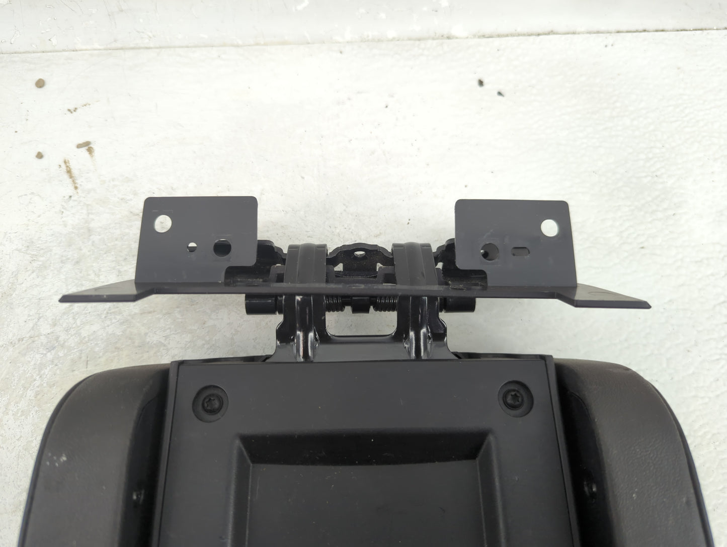 2009-2012 Lincoln Mks Center Console Armrest Cover Lid Fits Fits 2009 2010 2011 2012 OEM Used Auto Parts - Oemusedautoparts1