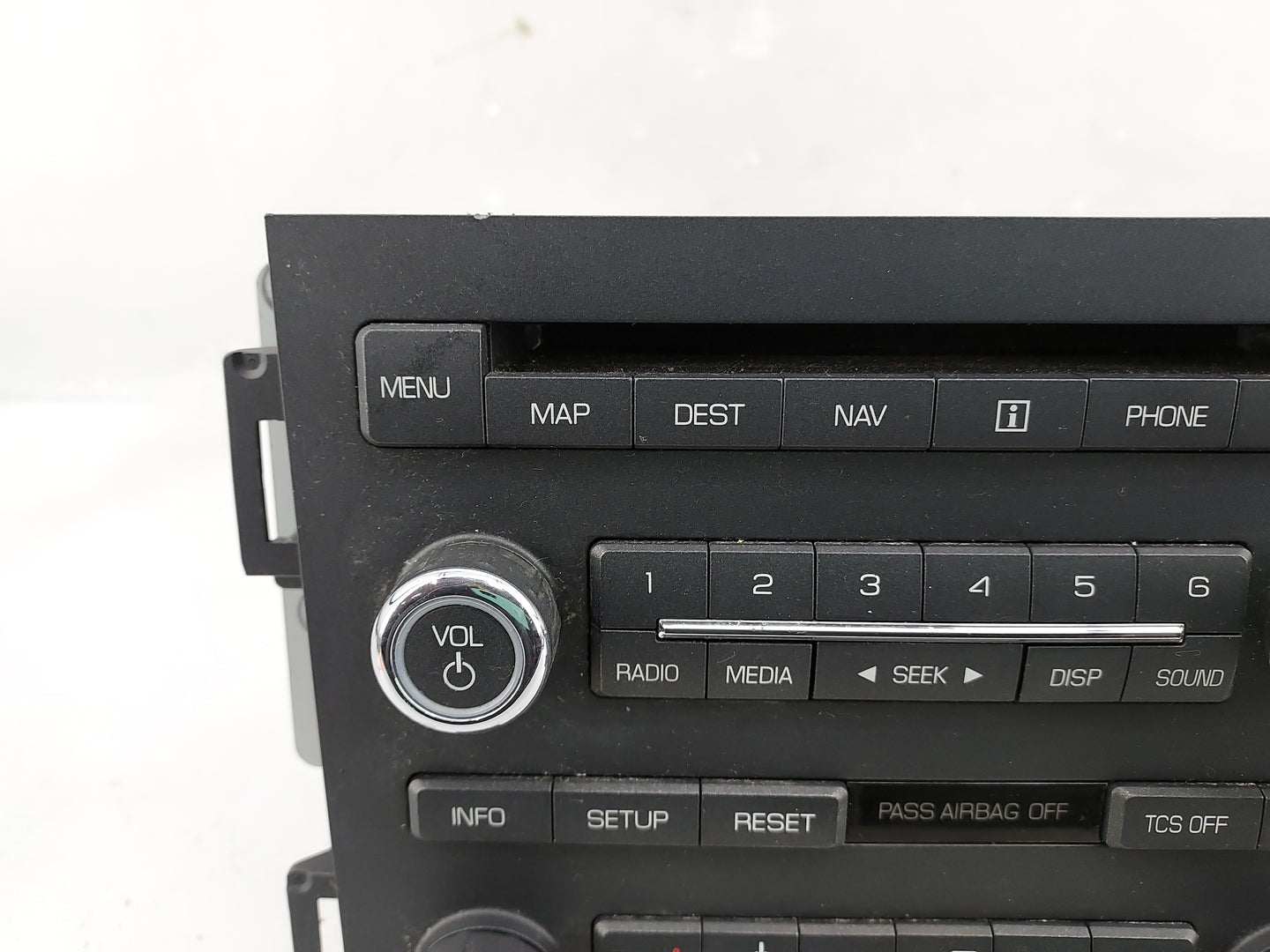 2012 Lincoln Mks Radio AM FM Cd Player Receiver Replacement Fits OEM Used Auto Parts - Oemusedautoparts1.com