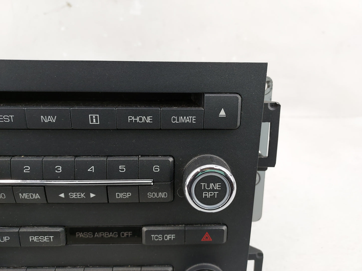 2012 Lincoln Mks Radio AM FM Cd Player Receiver Replacement Fits OEM Used Auto Parts - Oemusedautoparts1.com