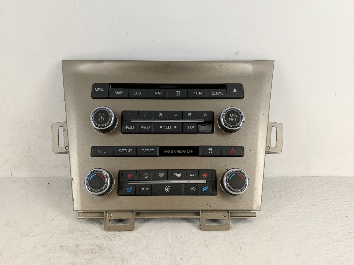 2010-2012 Lincoln Mkt Radio AM FM Cd Player Receiver Replacement P/N:AE9T-18A802-BE Fits Fits 2010 2011 2012 OEM Used Auto P