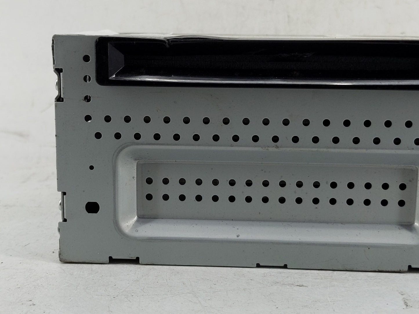 2012 Lincoln Mkt Radio AM FM Cd Player Receiver Replacement P/N:CE9T-19C156-AA Fits OEM Used Auto Parts - Oemusedautoparts1.