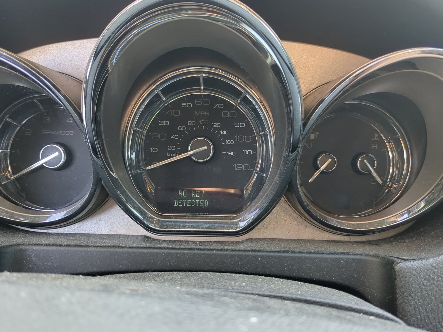 2011-2012 Lincoln Mkt Instrument Cluster Speedometer Gauges Fits Fits 2011 2012 OEM Used Auto Parts - Oemusedautoparts1.com