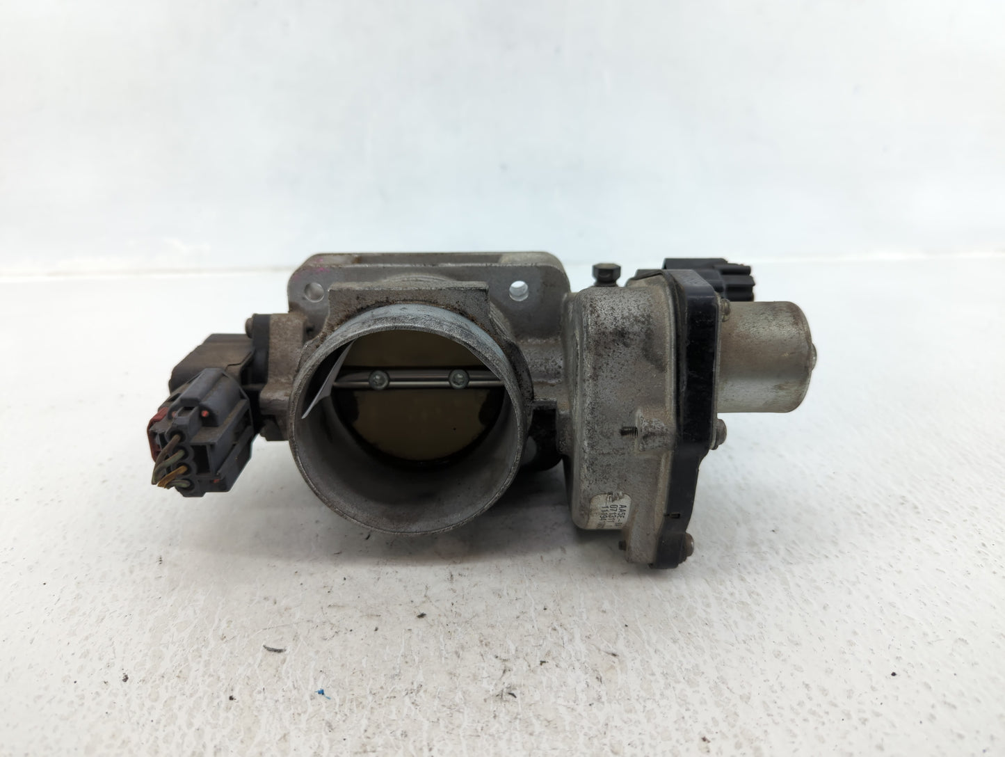 2010-2019 Lincoln Mkt Throttle Body P/N:111941002240 AA5E-BA Fits Fits 2010 2011 2012 2013 2014 2015 2016 2017 2018 2019 OEM