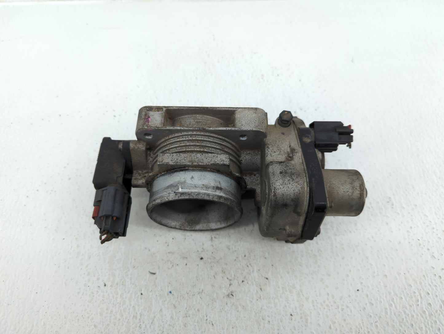 2010-2019 Lincoln Mkt Throttle Body P/N:111941002240 AA5E-BA Fits Fits 2010 2011 2012 2013 2014 2015 2016 2017 2018 2019 OEM