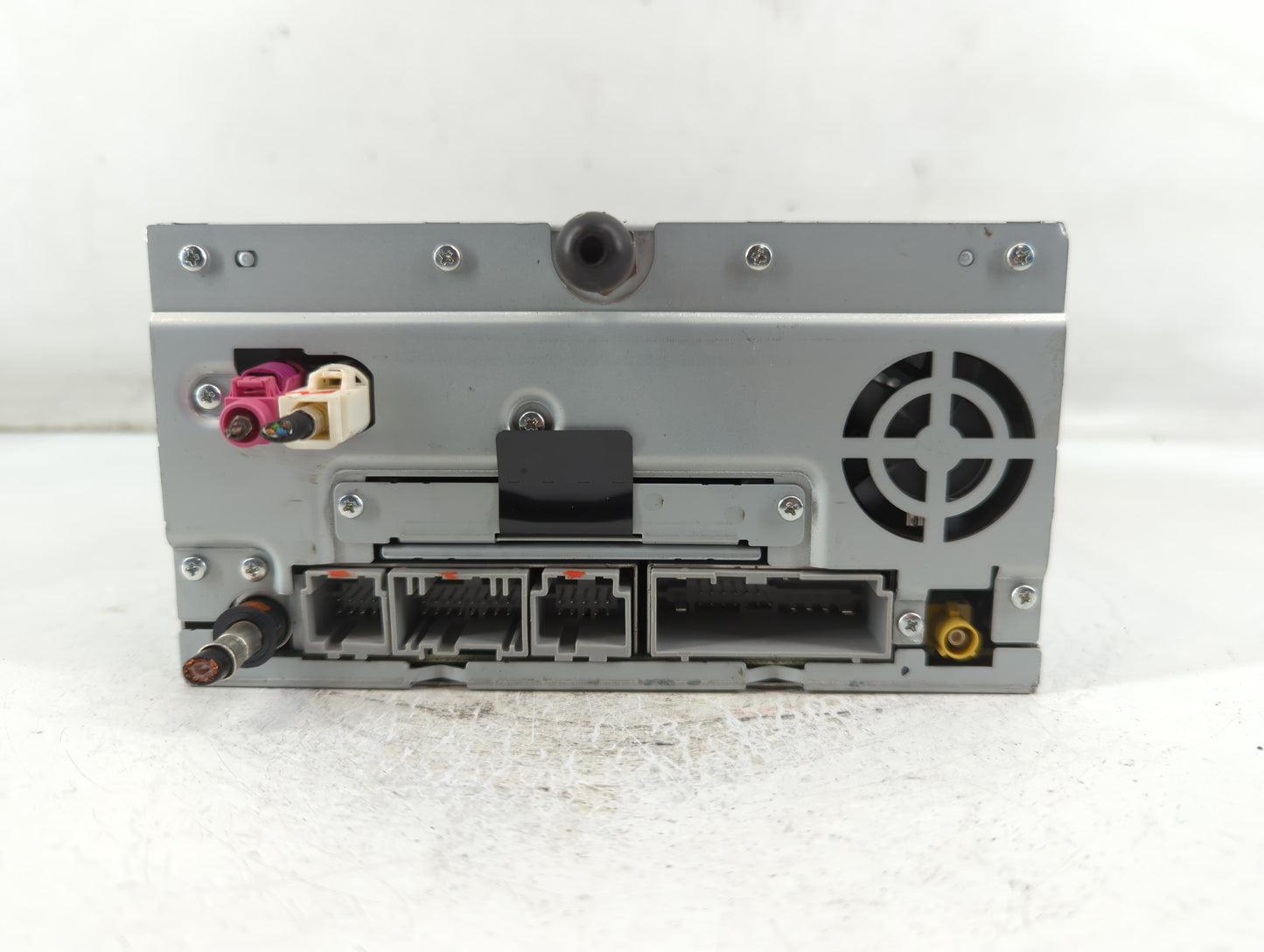 2012 Lincoln Mkt Radio AM FM Cd Player Receiver Replacement P/N:CE9T-19C156-AA Fits OEM Used Auto Parts - Oemusedautoparts1.