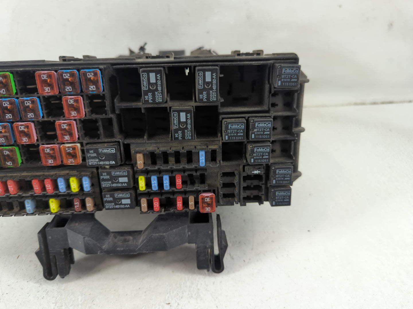 2012-2015 Lincoln Mkx Fusebox Fuse Box Panel Relay Module P/N:CA1T-14290-FE Fits Fits 2012 2013 2014 2015 OEM Used Auto Part