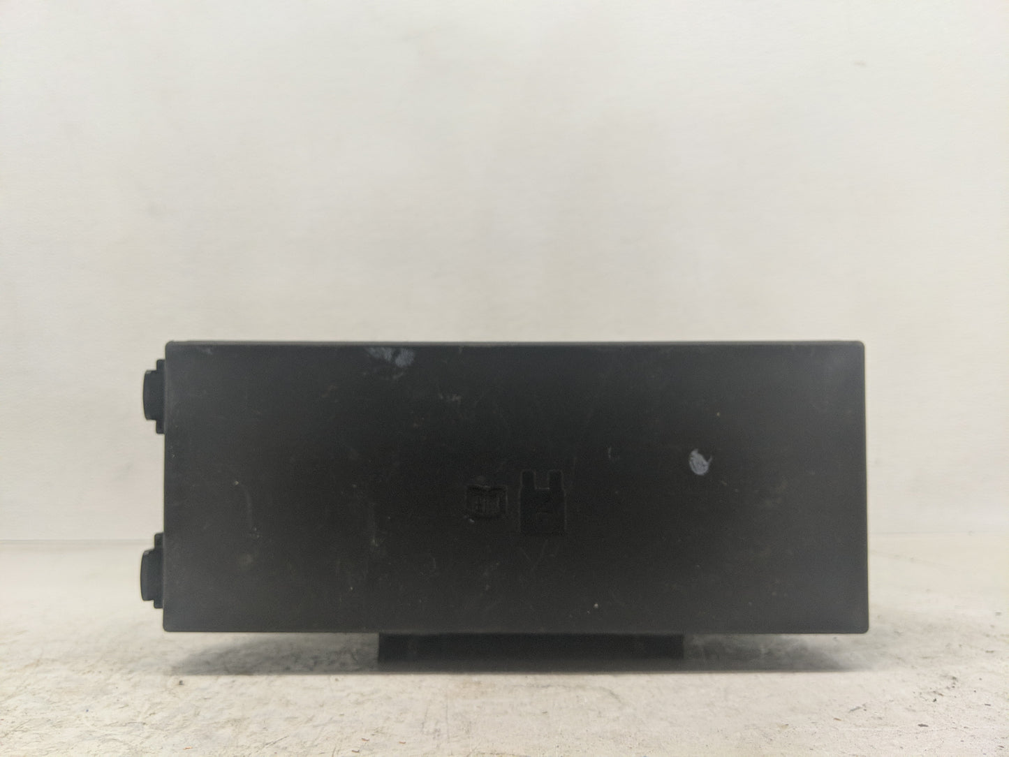 2012-2015 Lincoln Mkx Fusebox Fuse Box Panel Relay Module P/N:CA1T-14290-FE Fits Fits 2012 2013 2014 2015 OEM Used Auto Part