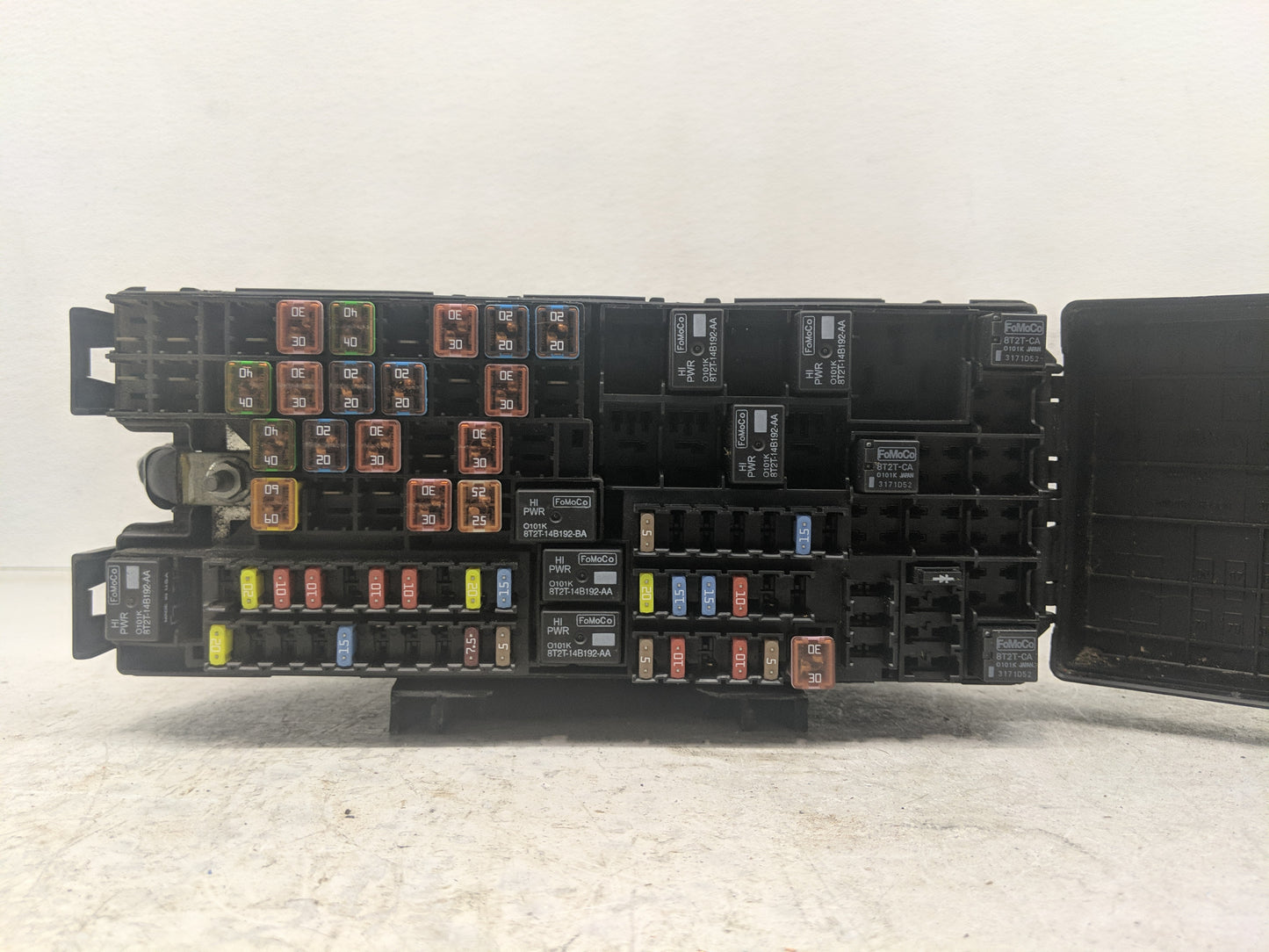 2012-2015 Lincoln Mkx Fusebox Fuse Box Panel Relay Module P/N:CA1T-14290-FE Fits Fits 2012 2013 2014 2015 OEM Used Auto Part