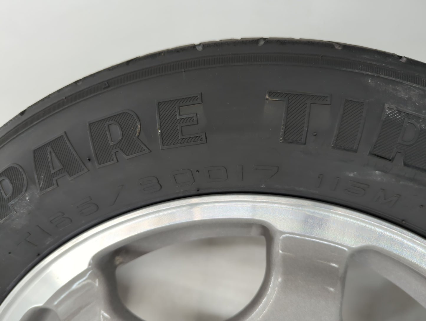 2012 Lincoln Mkx Spare Donut Tire Wheel Rim Oem - Oemusedautoparts1.com