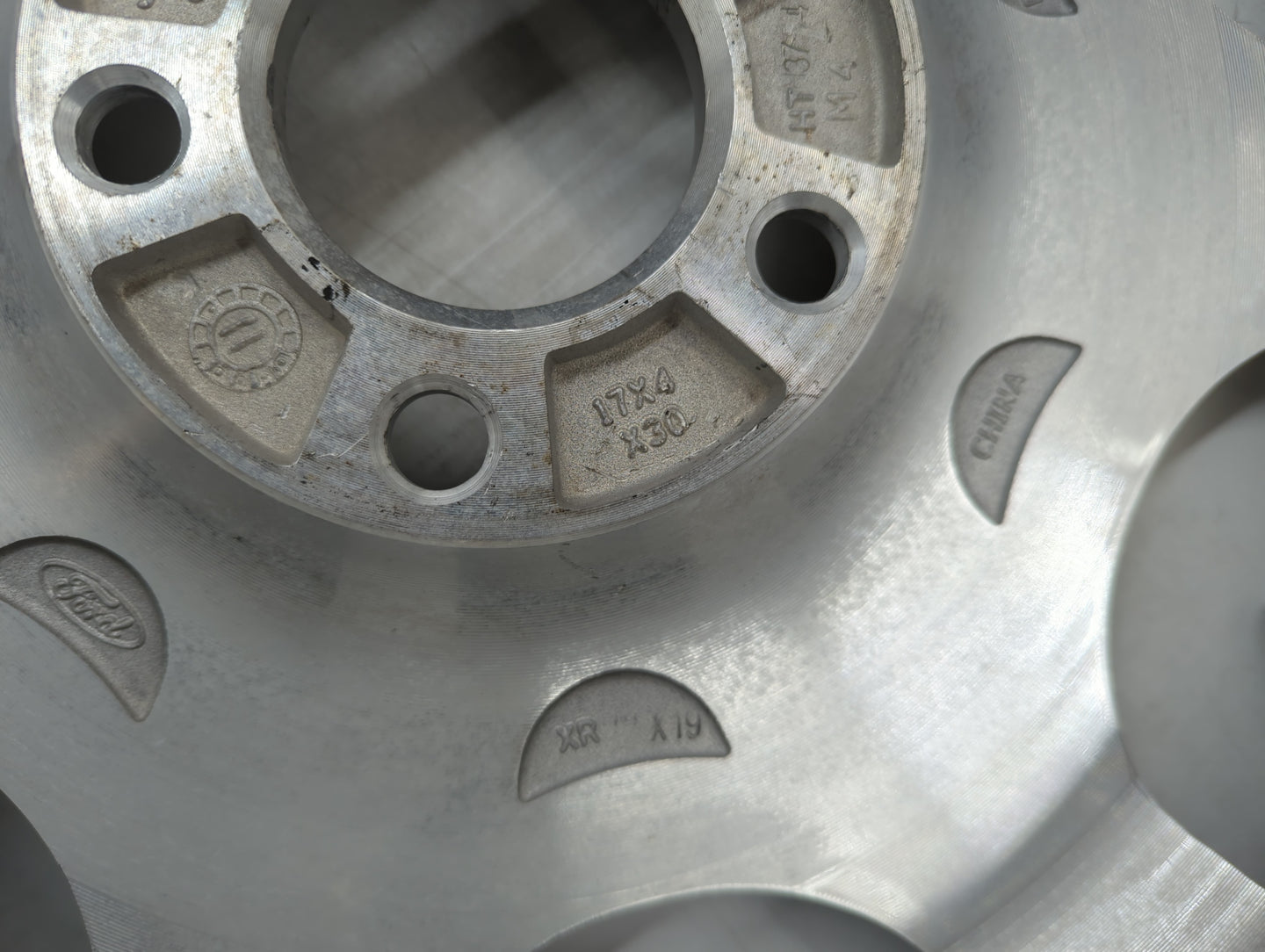 2012 Lincoln Mkx Spare Donut Tire Wheel Rim Oem - Oemusedautoparts1.com