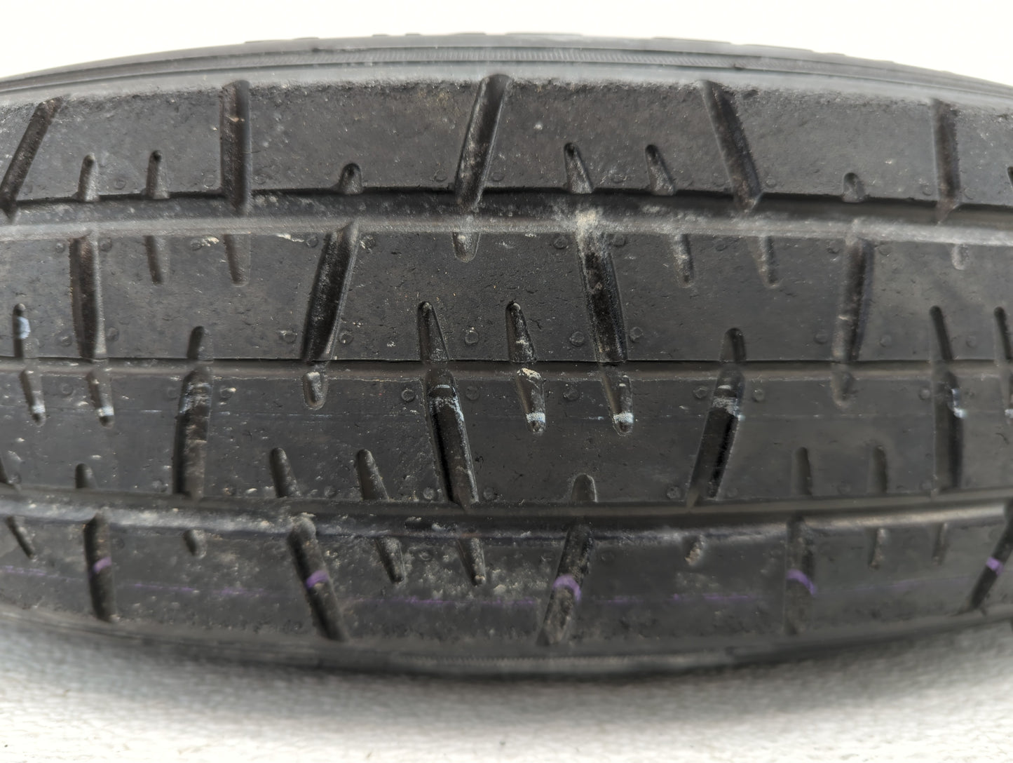 2012 Lincoln Mkx Spare Donut Tire Wheel Rim Oem - Oemusedautoparts1.com