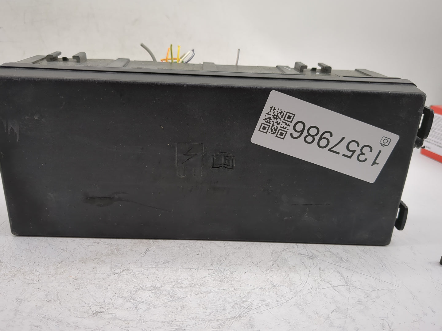 2012-2015 Lincoln Mkx Fusebox Fuse Box Panel Relay Module P/N:CA1T-14290-FF Fits Fits 2012 2013 2014 2015 OEM Used Auto Part