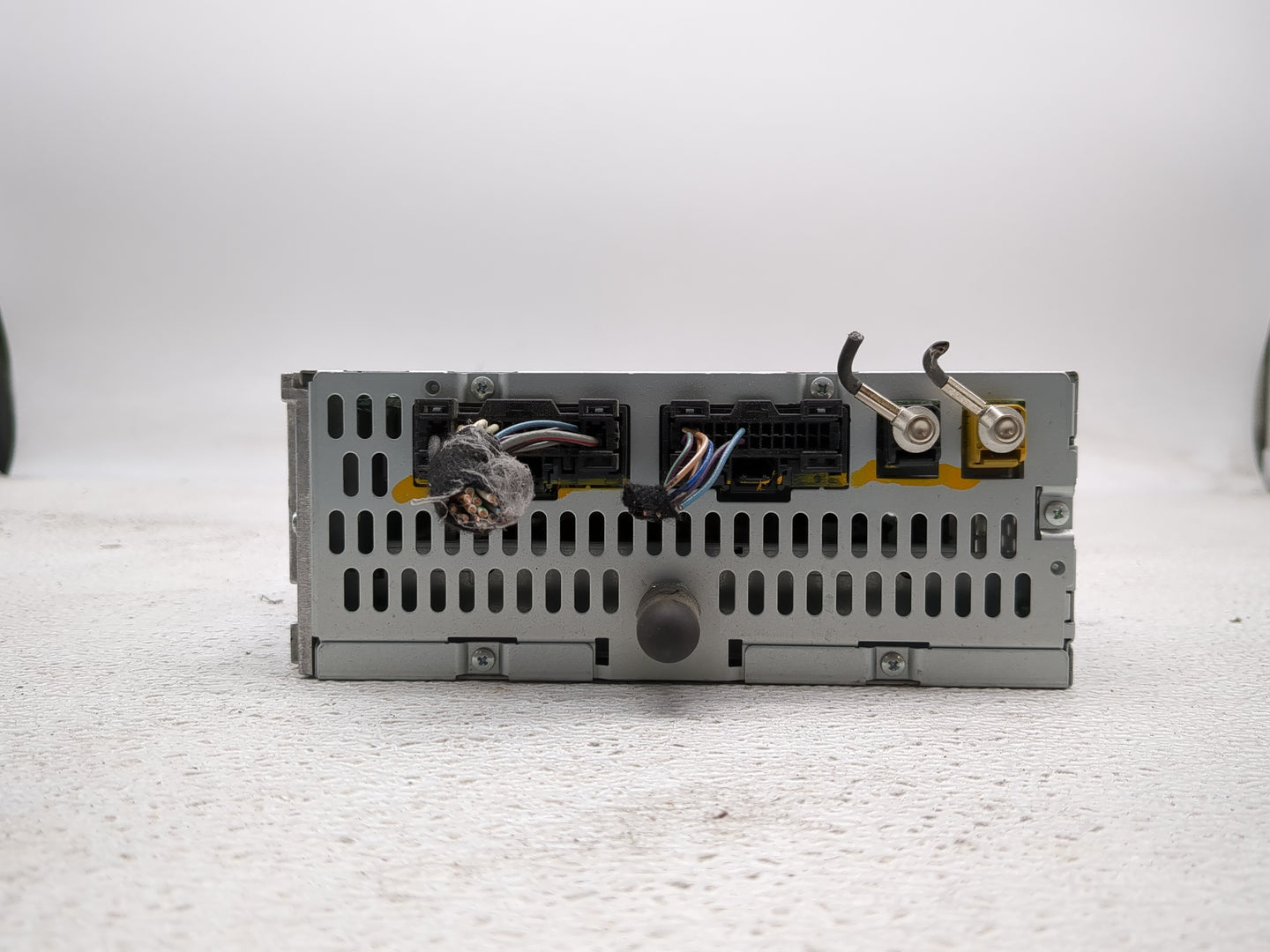 2012 Lincoln Mkx Radio AM FM Cd Player Receiver Replacement P/N:CT4T-19C107-BD Fits OEM Used Auto Parts - Oemusedautoparts1.