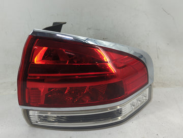 2011-2015 Lincoln Mkx Tail Light Assembly Passenger Right OEM P/N:F00HTF403001 BA1313B504AH Fits Fits 2011 2012 2013 2014 20