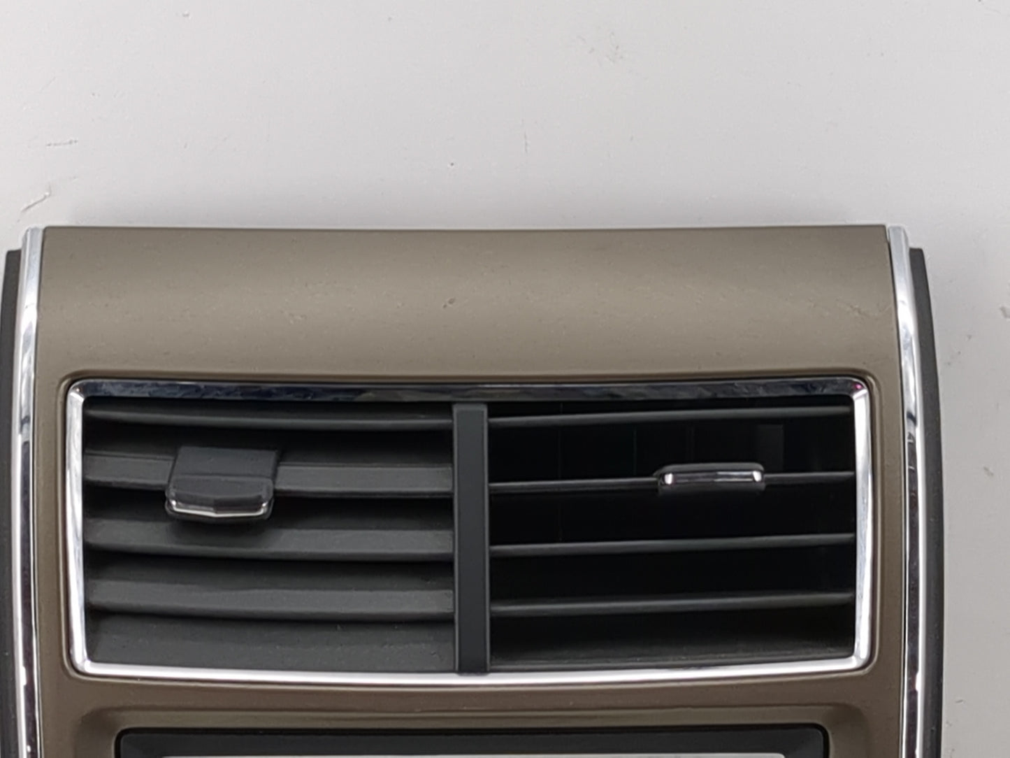 2012-2012 Lincoln Mkx Radio Control Panel Champagne - Oemusedautoparts1.com
