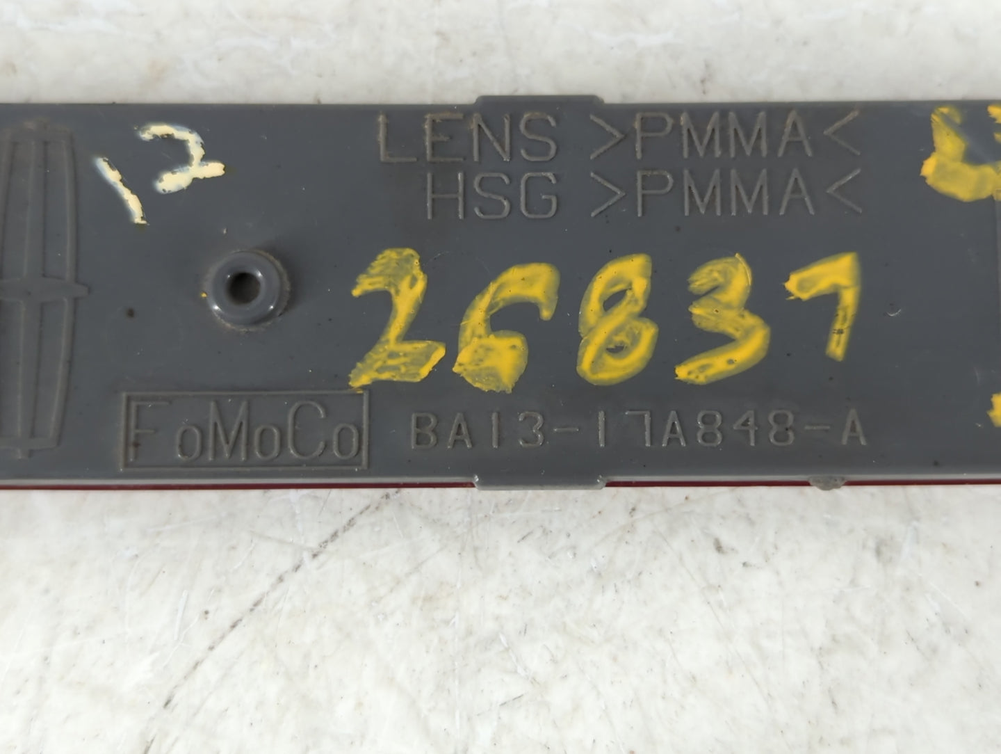 2012 Lincoln Mkx Third Brake Light Tail Light P/N:BA13-17A848-A Fits OEM Used Auto Parts - Oemusedautoparts1.com
