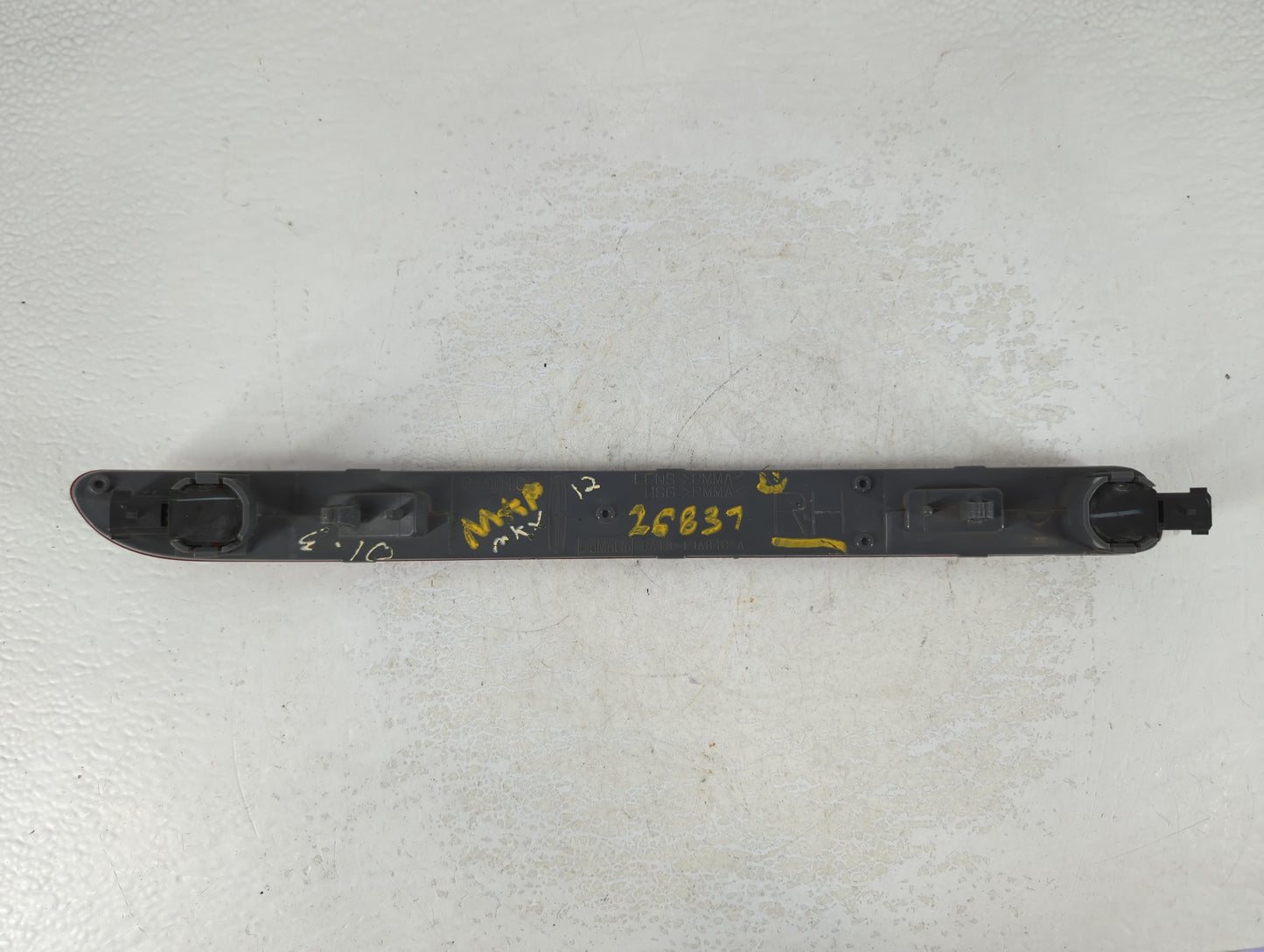 2012 Lincoln Mkx Third Brake Light Tail Light P/N:BA13-17A848-A Fits OEM Used Auto Parts - Oemusedautoparts1.com