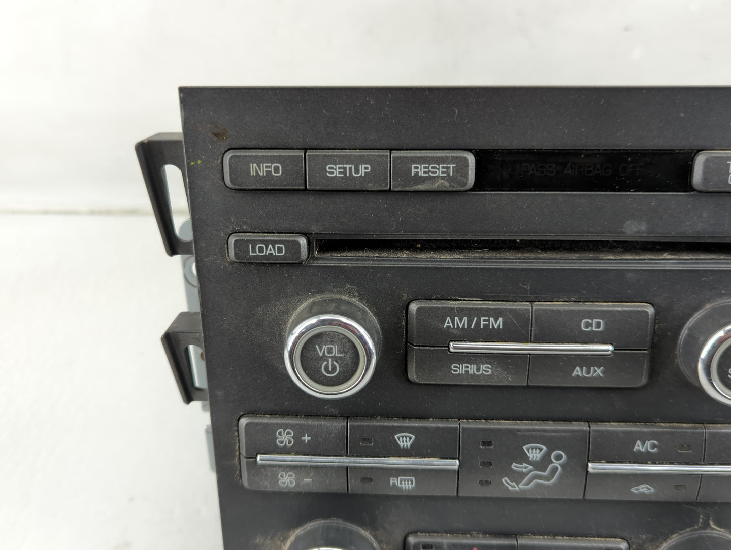 2012 Lincoln Mkz Radio AM FM Cd Player Receiver Replacement P/N:CH6T-19C158-AC Fits OEM Used Auto Parts - Oemusedautoparts1.