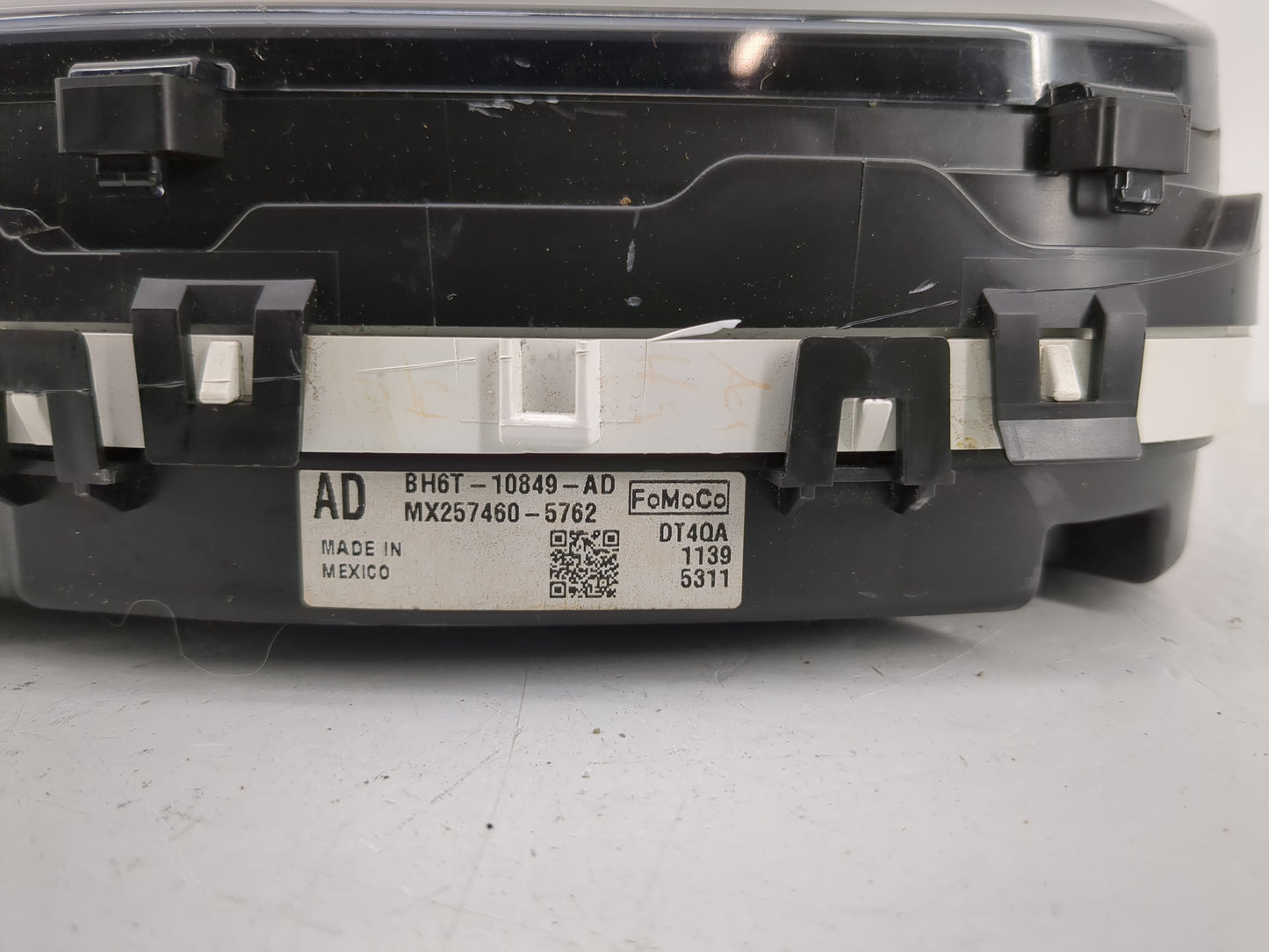 2011-2012 Lincoln Mkz Instrument Cluster Speedometer Gauges P/N:BH6T-10849-AD Miles: Fits Fits 2011 2012 OEM Used Auto Parts