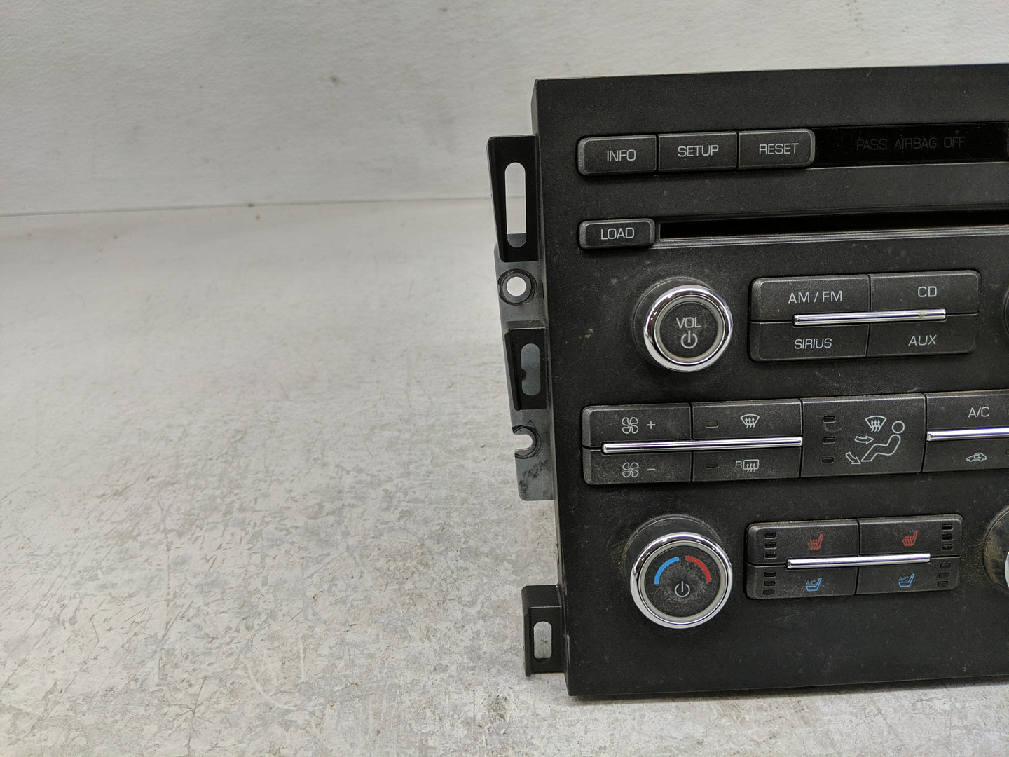 2012 Lincoln Mkz Radio AM FM Cd Player Receiver Replacement P/N:CH6T-19C158-AC Fits OEM Used Auto Parts - Oemusedautoparts1.