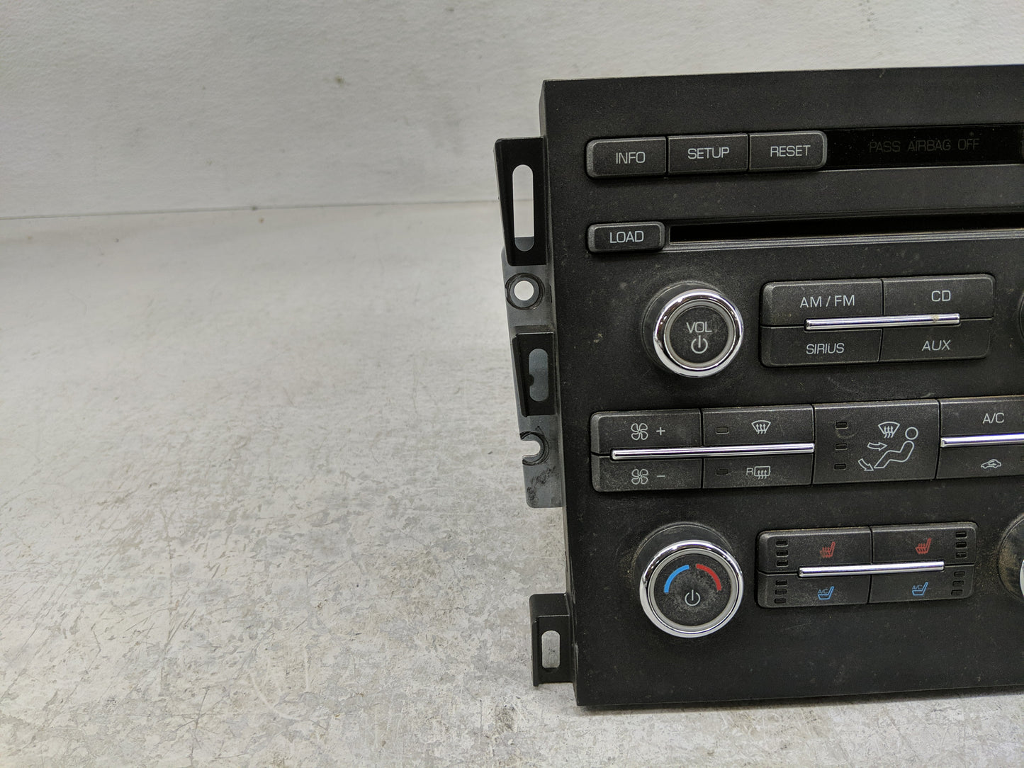 2012 Lincoln Mkz Radio AM FM Cd Player Receiver Replacement P/N:CH6T-19C158-AC Fits OEM Used Auto Parts - Oemusedautoparts1.