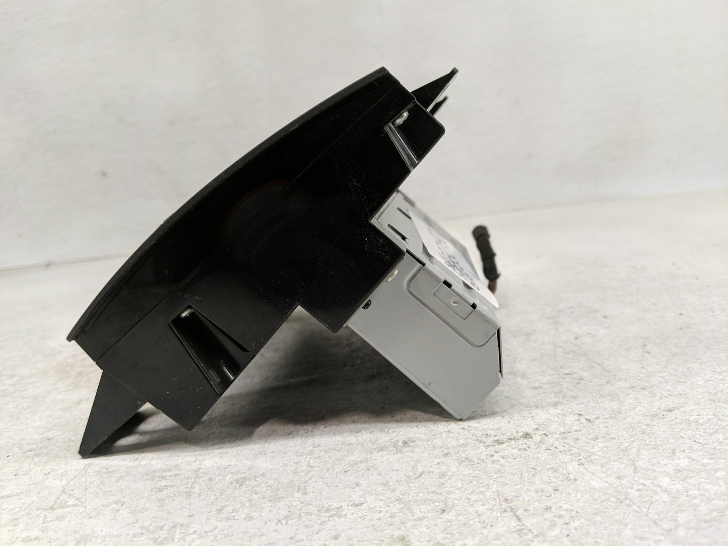 2012 Lincoln Mkz Radio AM FM Cd Player Receiver Replacement Fits OEM Used Auto Parts - Oemusedautoparts1.com