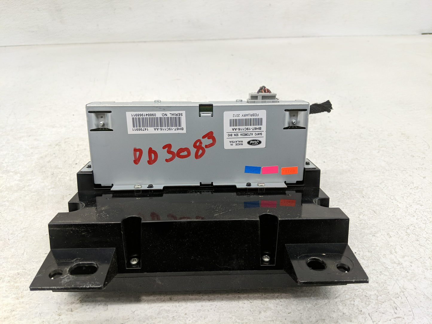 2012 Lincoln Mkz Radio AM FM Cd Player Receiver Replacement Fits OEM Used Auto Parts - Oemusedautoparts1.com