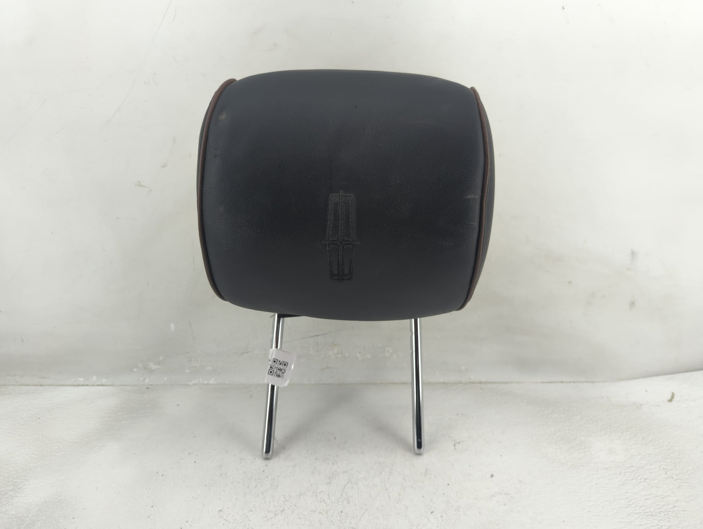 2011-2012 Lincoln Mkz Headrest Head Rest Rear Seat Fits Fits 2011 2012 OEM Used Auto Parts - Oemusedautoparts1.com