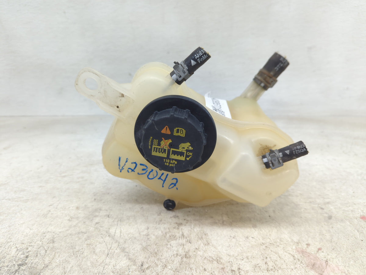 2012-2012 Lincoln Mkz Radiator Coolant Overflow Expansion Tank Bottle - Oemusedautoparts1.com
