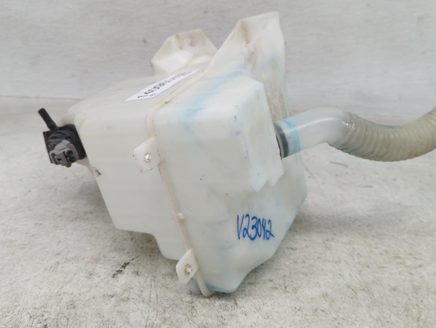 2007-2012 Lincoln Mkz Windshield Washer Fluid Reservoir Bottle Oem - Oemusedautoparts1.com