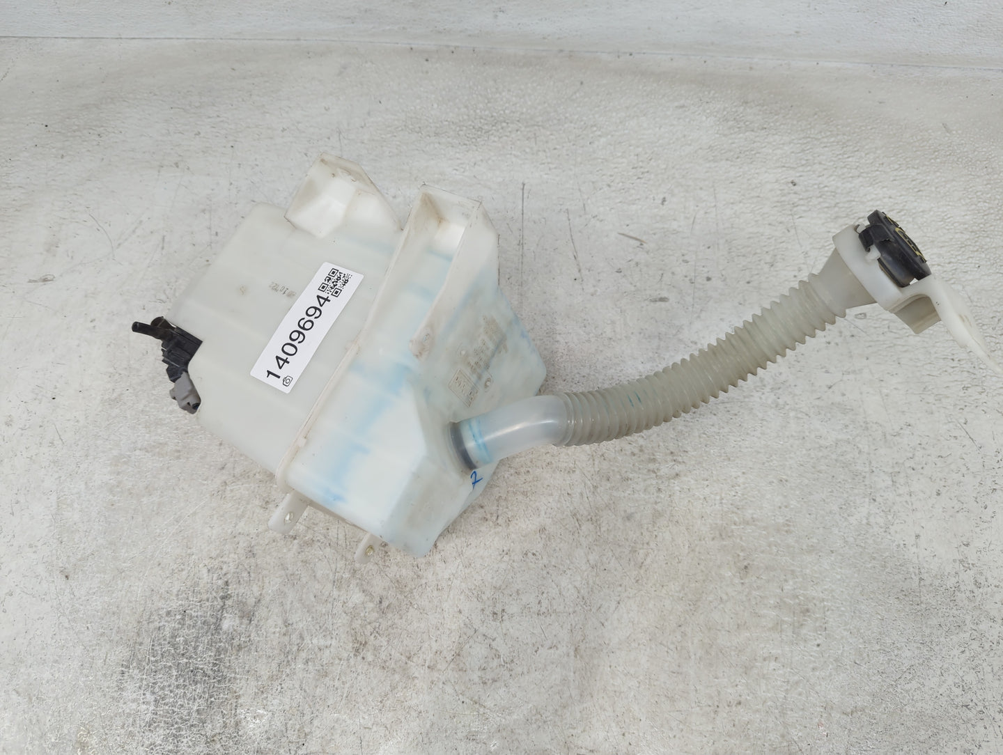 2007-2012 Lincoln Mkz Windshield Washer Fluid Reservoir Bottle Oem - Oemusedautoparts1.com