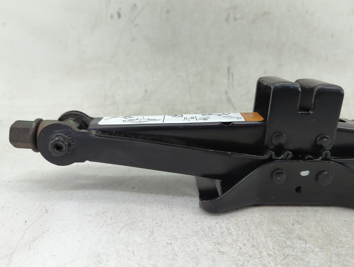 2012 Lincoln Mkz Spare Scissor Car Jack - Oemusedautoparts1.com